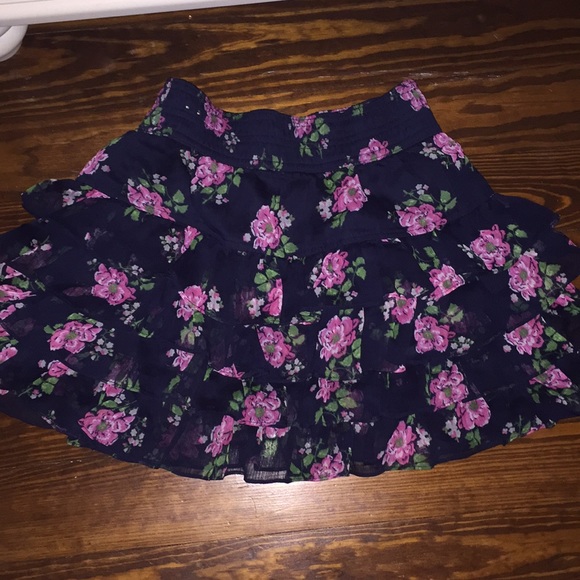 Hollister mini skirt - Picture 1 of 3